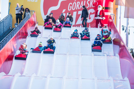 Góralski Ślizg - Zjeżdżalnia dla dzieci i dorosłych - Zakopane plac pod Gubałówką