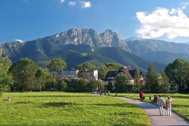 Zakopane górna Równia Krupowa - widok na Giewont Zakopane górna Równia Krupowa - widok na Giewont