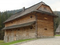 Zakopane - RegionTatry.pl - Spichlerz. Zamoyscy i ich dzieło Zakopane - RegionTatry.pl - Spichlerz. Zamoyscy i ich dzieło