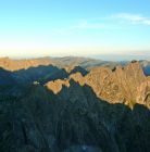 Rysy widok ze szczytu Rysy - szczyty - szczyt - Tatry