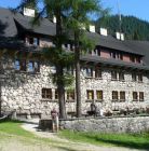 Schronisko Górskie PTTK na Polanie Chochołowskiej Schronisko Górskie PTTK na Polanie Chochołowskiej - schroniska - schronisko - Tatry