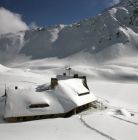 Schronisko PTTK w Dolinie Pięciu Stawów Schronisko PTTK w Dolinie Pięciu Stawów - schroniska - schronisko - Tatry