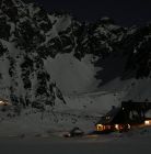 Schronisko PTTK w Dolinie Pięciu Stawów Schronisko PTTK w Dolinie Pięciu Stawów - schroniska - schronisko - Tatry