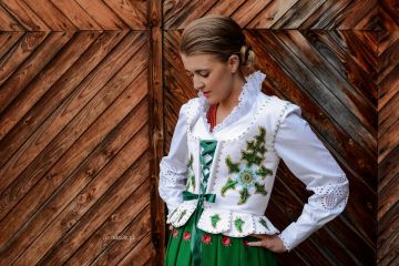 Sklep regionalny Gorsecik Sklep regionalny Gorsecik - kwiaty upominki pamiątki - sklep regionalny - Czarny Dunajec