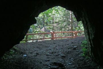 Jaskinia Dziura - jaskinie - jaskinia - Tatry