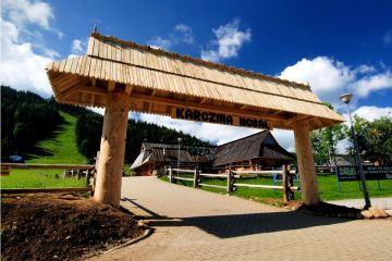 Nosal kompleks narciarski, karczma, ścieżka pod reglami Centrum Szkoleń Narciarskich i Snowboardowych Nosal oraz Karczma - ciekawe miejsca - ciekawe miejsce - Zakopane