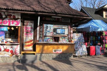 Kiosk Krupówki Zakopane Kiosk przy Krupówkach - sklepy - kiosk - Zakopane