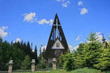 Kościół OO. Paulinów na Bachledówce Kościół OO. Paulinów na Bachledówce - kościoły i msze święte - kościół - Ciche