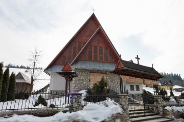 Kościół św. Józefa w Stasikówce Kościół św. Józefa w Stasikówce - kościoły i msze święte - kościół - Poronin