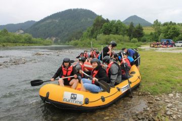 Rafting pontonowy na Dunajcu i rowery Active Events Rafting pontonowy na Dunajcu i rowery z biurem Active Events - jednodniowe - wycieczka na rafting po Dunajcu - Zakopane