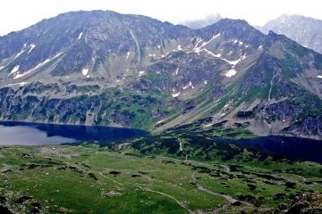 Czarny Staw Polski i Wielki Staw Polski w Dolinie Pięciu Stawów Polskich Czarny Staw Polski - stawy i wodospady - staw / wodospad - Tatry