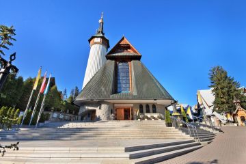 Sanktuarium Matki Bożej Fatimskiej Sanktuarium Matki Bożej Fatimskiej - kościoły i msze święte - kościół - Zakopane